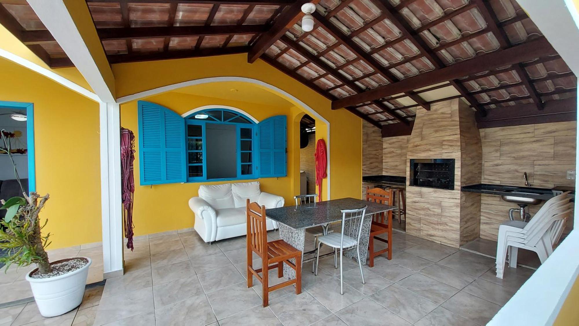 Casa 300M Da Praia Com Lindo Jardim! Флорианополис Экстерьер фото